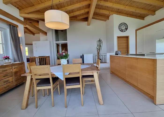 施瓦泽瑙尔公寓 * 穆特斯