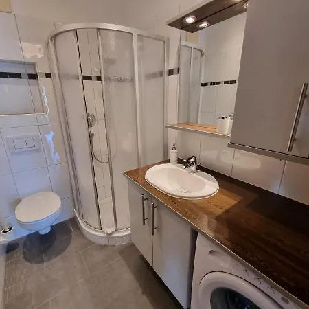 Schwarzenauer * Mutters