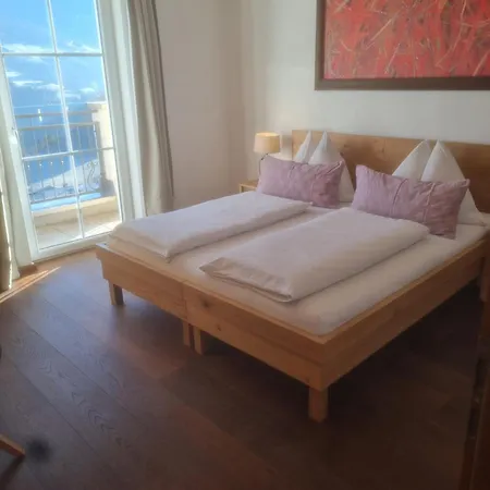 Schwarzenauer * Mutters