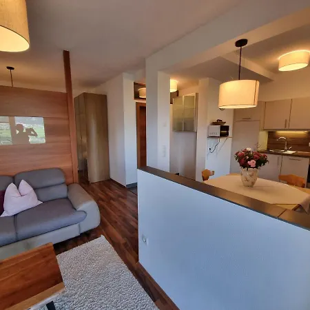 Schwarzenauer Apartman *